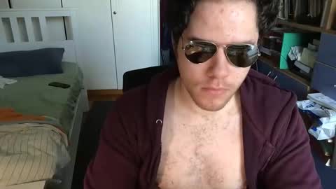 Snapshot of nongay379444 chatting on 01.06.25 nongay379444 online show from 01.06.25