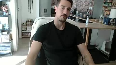 Isaac online show from 10.16.25