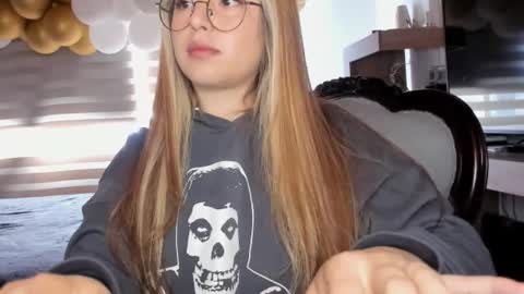 Ara online show from 11.05.25