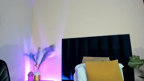 Nora Da Silva online show from 01.07.26