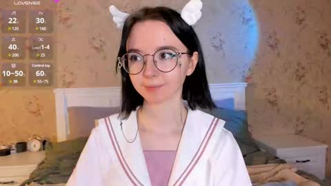 Nora Failure online show from 12.10.24