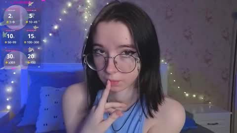 Nora Failure online show from 02.10.25