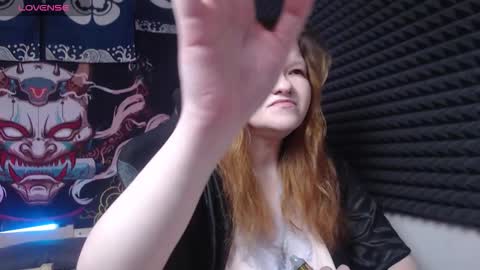 Nora online show from 11.14.25