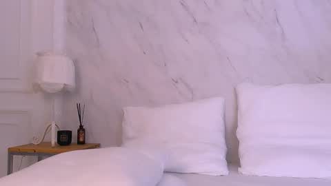 noraaddams online show from 10.26.25