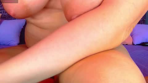 Nora online show from 09.09.25