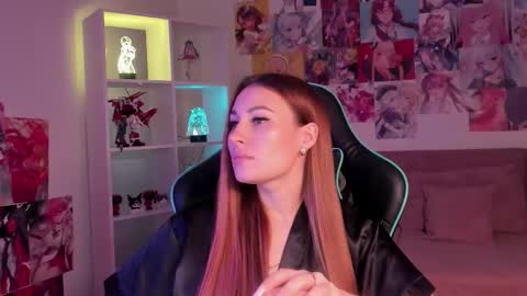 NoraFoxes online show from 11.27.25