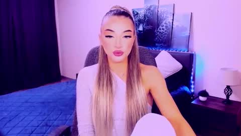 NoraSun online show from 11.09.25