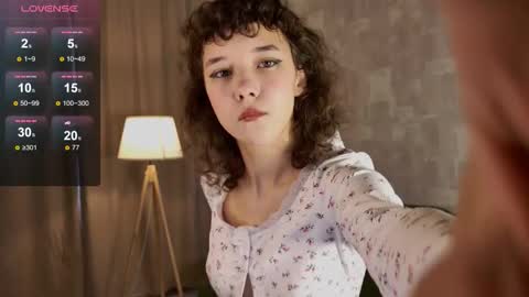 Nora online show from 09.21.25