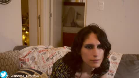 Snapshot of noreallyilikepeanuts chatting on 03.04.25 Ariane online show from 03.04.25