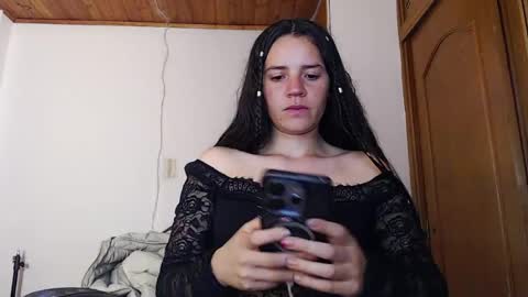 noreen_ online show from 04.15.26