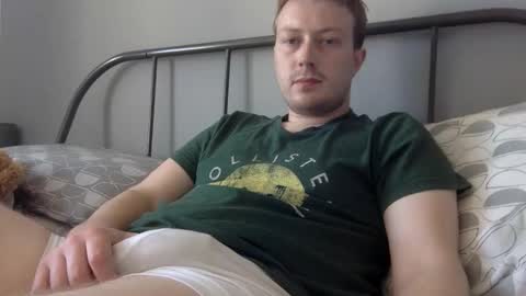 Snapshot of norfolkboy18 chatting on 04.23.26 Ollie online show from 04.23.26