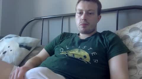 Snapshot of norfolkboy18 chatting on 04.24.26 Ollie online show from 04.24.26