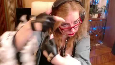 miss Tress online show from 07.16.26