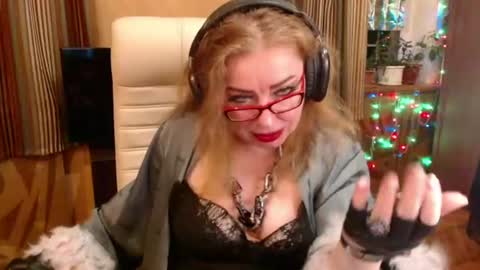 miss Tress online show from 07.27.26