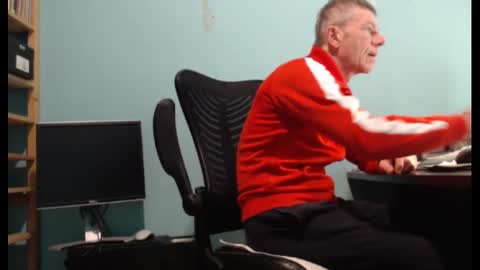 Snapshot of normuc chatting on 12.25.24 Normuc online show from 12.25.24