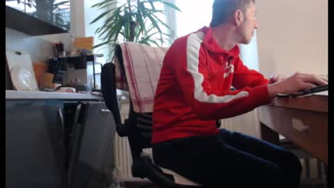 Snapshot of normuc chatting on 02.12.25 Normuc online show from 02.12.25