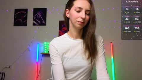 Snapshot of not_yourtoy chatting on 12.28.24 Hello My name is Helene NTMU Finger up if u like what u see online show from 12.28.24
