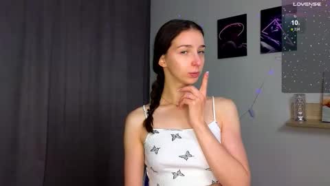 Snapshot of not_yourtoy chatting on 09.29.25 Hello My name is Helene NTMU Finger up if u like what u see online show from 09.29.25