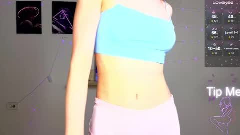 Hello My name is Helene NTMU  Finger up if u like what u see online show from 12.22.25