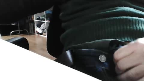 Snapshot of noux69 chatting on 12.19.24 noux69 online show from 12.19.24