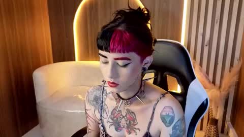 Live 1500am 2100pm online show from 12.05.25