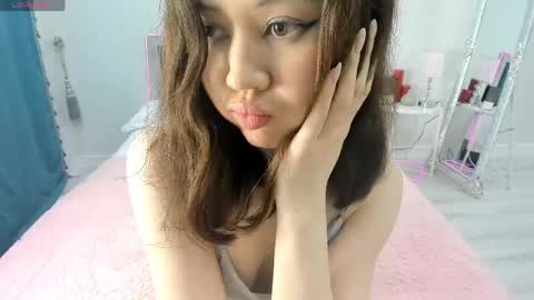 Snapshot of novaaskyy chatting on 04.18.26 Nova online show from 04.18.26