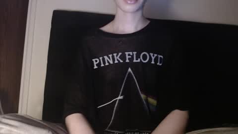 Olivia online show from 03.04.25