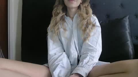 Olivia online show from 10.06.25