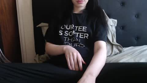 Snapshot of novafrey chatting on 07.12.26 Olivia online show from 07.12.26