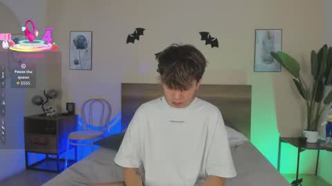 NovayBrian online show from 10.10.25