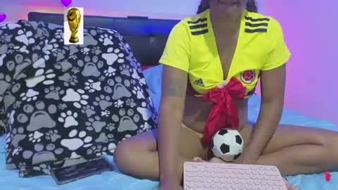 Snapshot of nude2557940 chatting on 06.23.26 Channel Cox online show from 06.23.26
