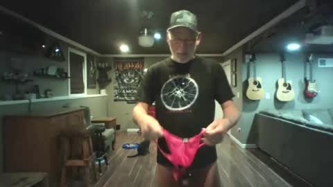 Snapshot of nudistguy194549 chatting on 11.02.25 Nudistguy online show from 11.02.25