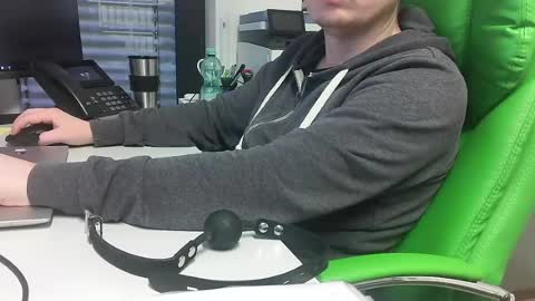 Snapshot of numlove chatting on 06.12.26 Slave for Mistress and Master online show from 06.12.26