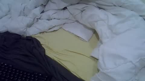 Snapshot of nunu_40 chatting on 02.18.26 nunu_40 online show from 02.18.26