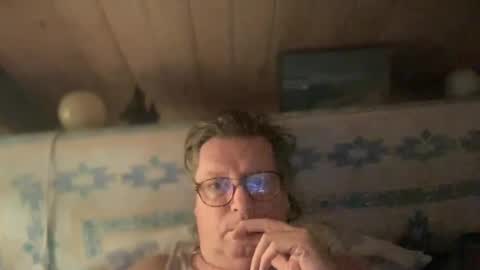 Snapshot of nurod chatting on 01.19.25 nurod online show from 01.19.25