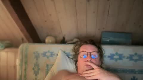 Snapshot of nurod chatting on 02.09.25 nurod online show from 02.09.25