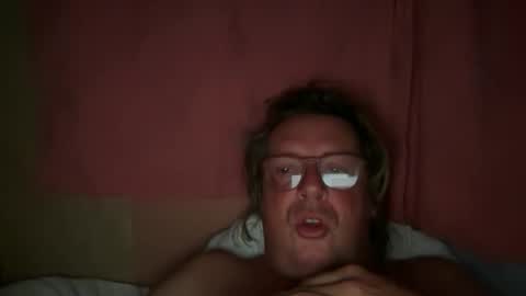 Snapshot of nurod chatting on 09.11.25 nurod online show from 09.11.25