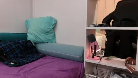 Nuttyowo online show from 04.24.26