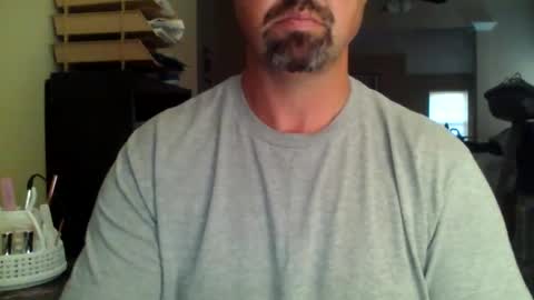 nvrenuff1979 online show from 11.12.25