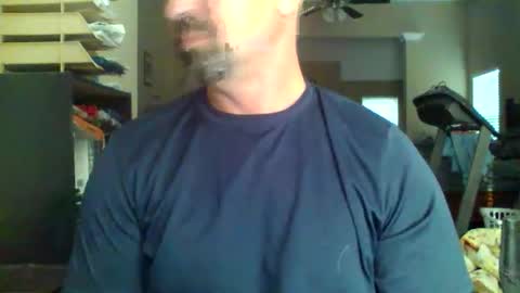 Snapshot of nvrenuff1979 chatting on 05.13.26 nvrenuff1979 online show from 05.13.26
