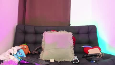 Nia online show from 03.08.25