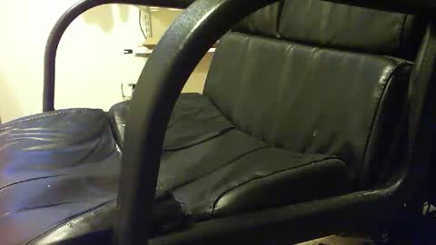 Snapshot of nydergen chatting on 11.04.25 nydergen online show from 11.04.25