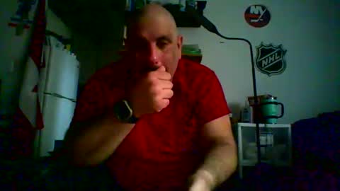 Snapshot of nyisles00 chatting on 04.12.26 nyisles00 online show from 04.12.26