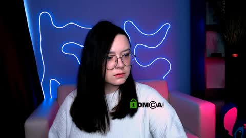 Snapshot of nymiraa chatting on 04.25.26 Mira online show from 04.25.26