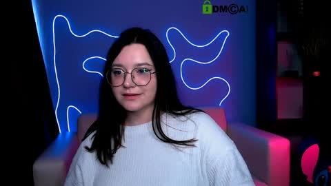 Snapshot of nymiraa chatting on 04.25.26 Mira online show from 04.25.26
