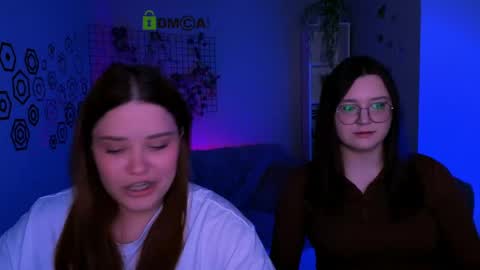 Snapshot of nymiraa chatting on 04.27.26 Mira online show from 04.27.26