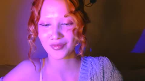 Snapshot of nyra_thira chatting on 10.11.25 nyra_thira online show from 10.11.25