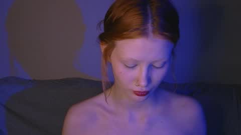 Snapshot of nyra_thira chatting on 11.09.25 nyra_thira online show from 11.09.25