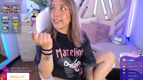 Snapshot of nyx_andria chatting on 01.16.25 Alex . online show from 01.16.25