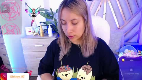 Snapshot of nyx_andria chatting on 01.19.25 Alex . online show from 01.19.25